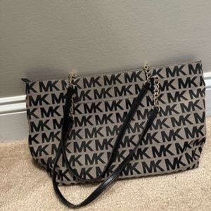 Black and tan Michael Kors shoulder bag